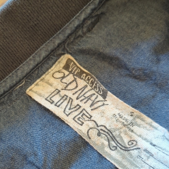 Old Navy Men's Polo Shirt - Navy and White Stripes - Picture 2 of 8